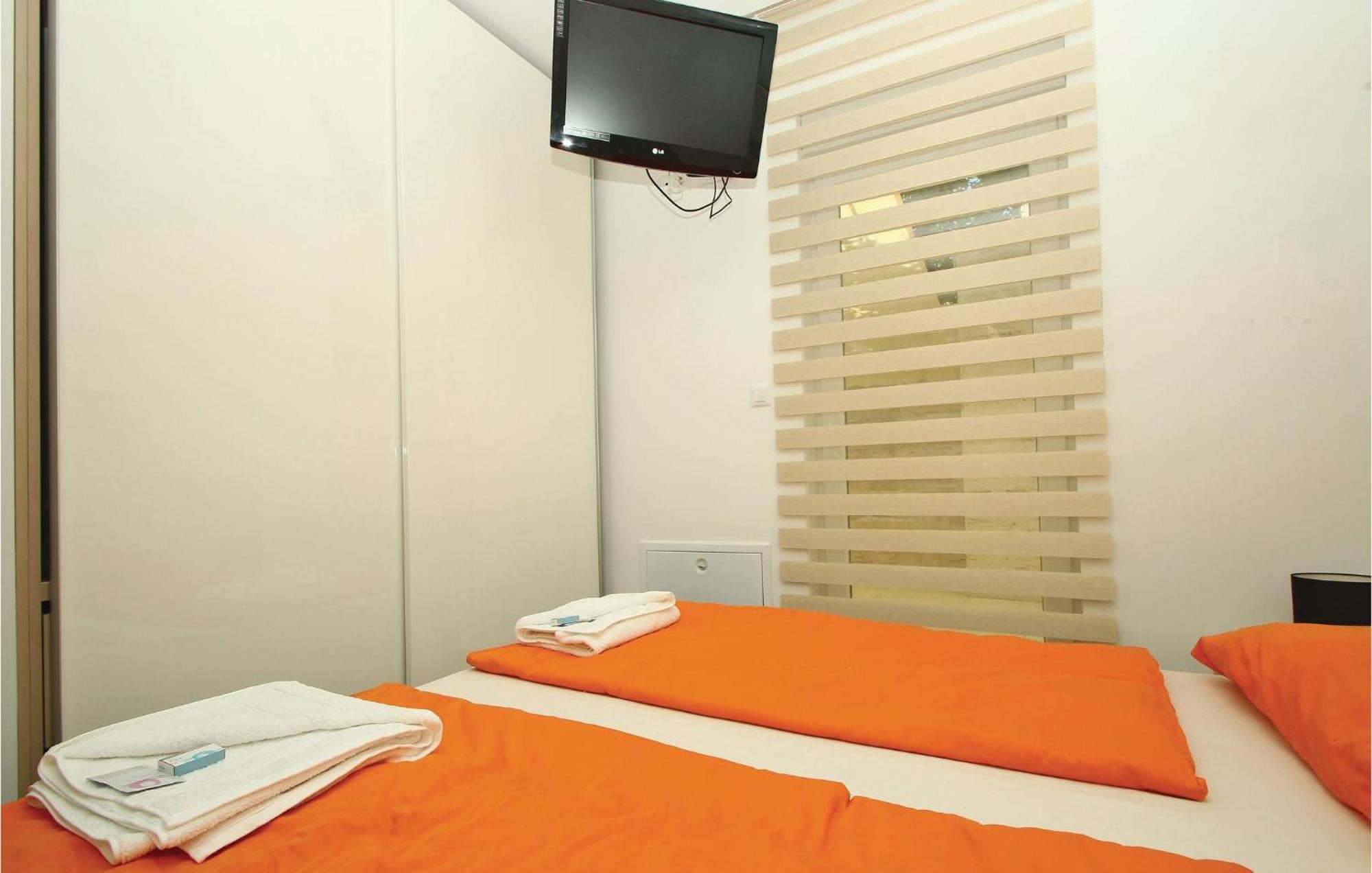 2 Bedroom Lovely Apartment In Crikvenica Exteriér fotografie