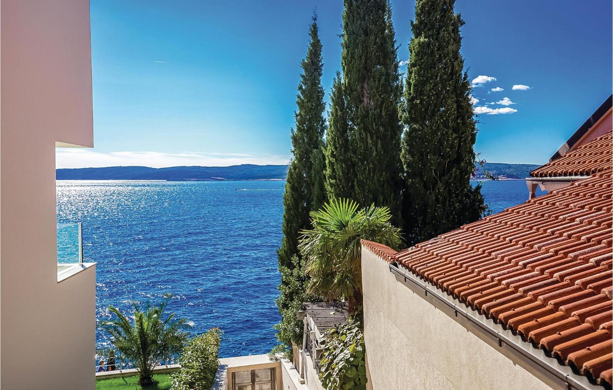 2 Bedroom Lovely Apartment In Crikvenica Exteriér fotografie