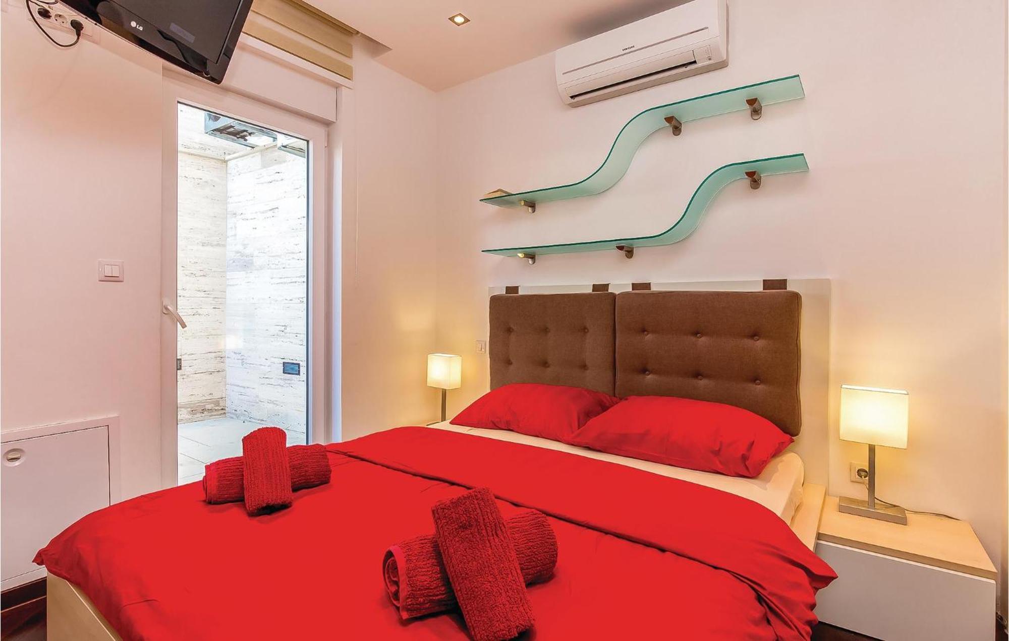 2 Bedroom Lovely Apartment In Crikvenica Exteriér fotografie